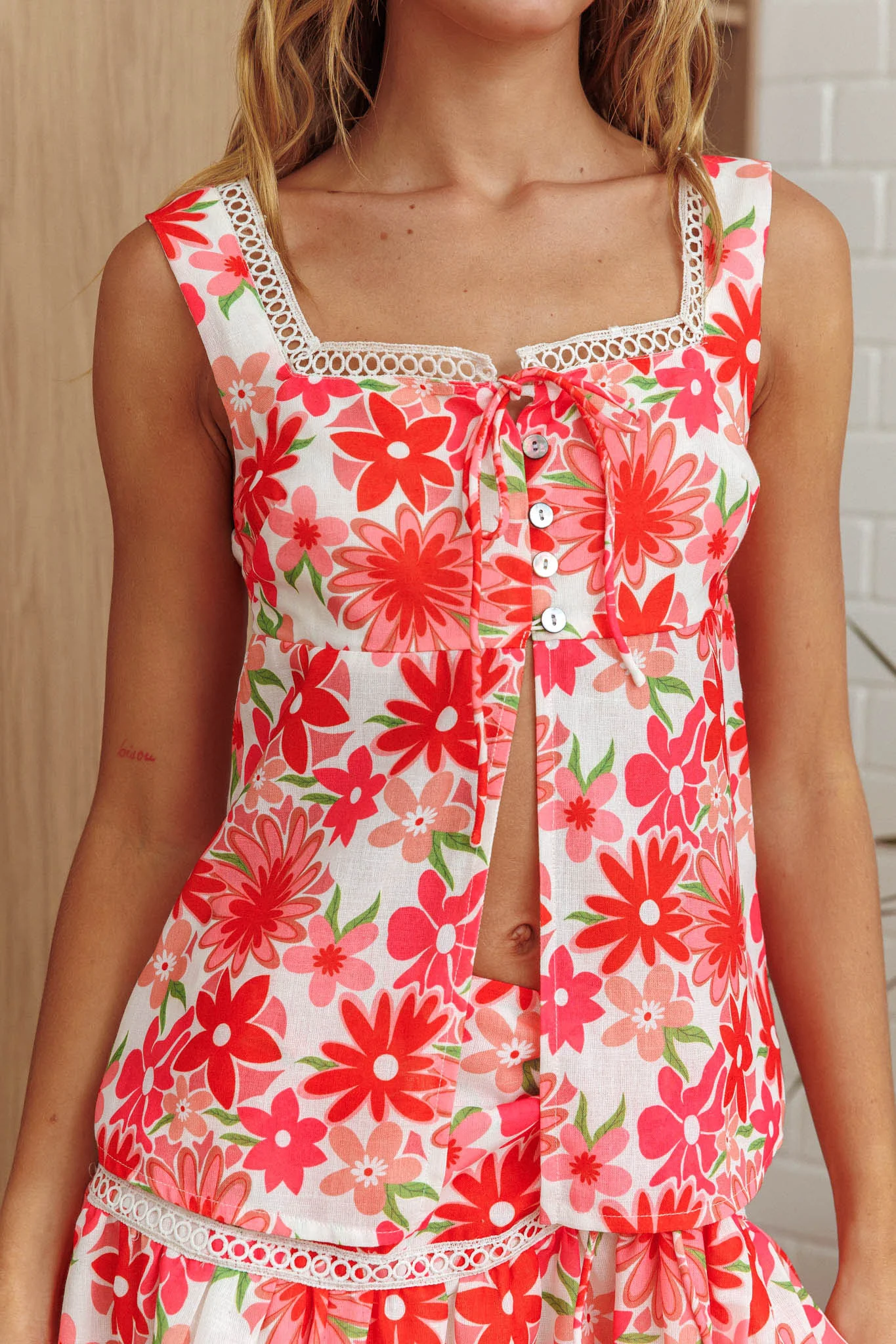 Always Together Button Bust Top Floral Pink - Image 4