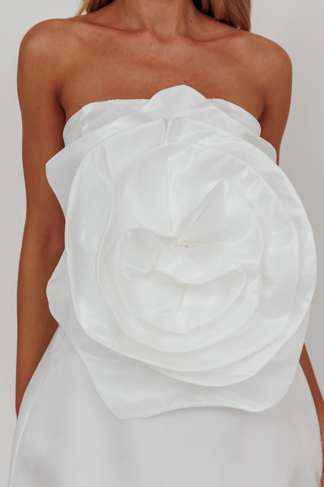 Count Down Rose Feature Strapless Top White - Image 3